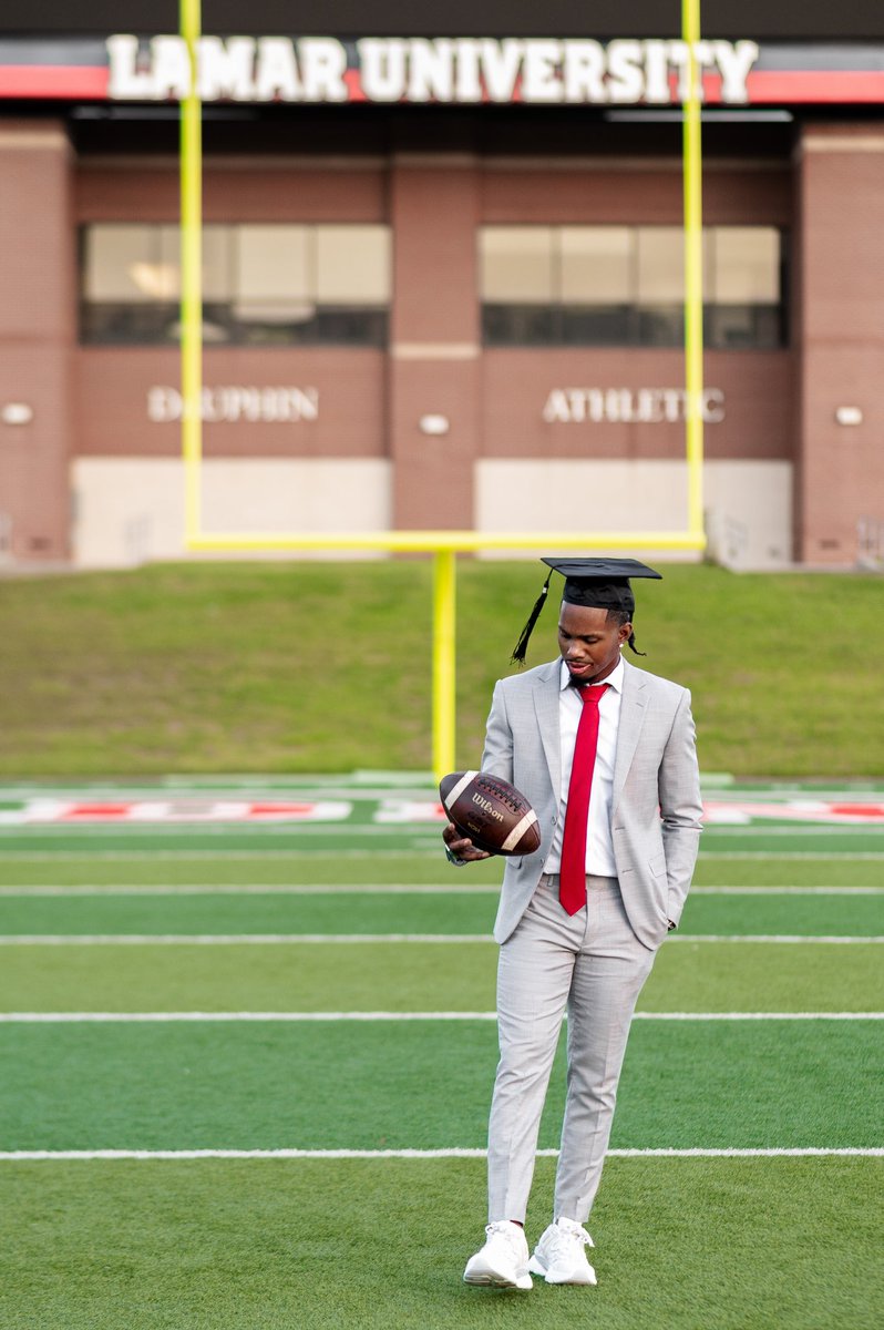 Thank You God🙏🏽 May 16th , 2PM 
#Collegegrad🎓 #BeatTheodds♾️