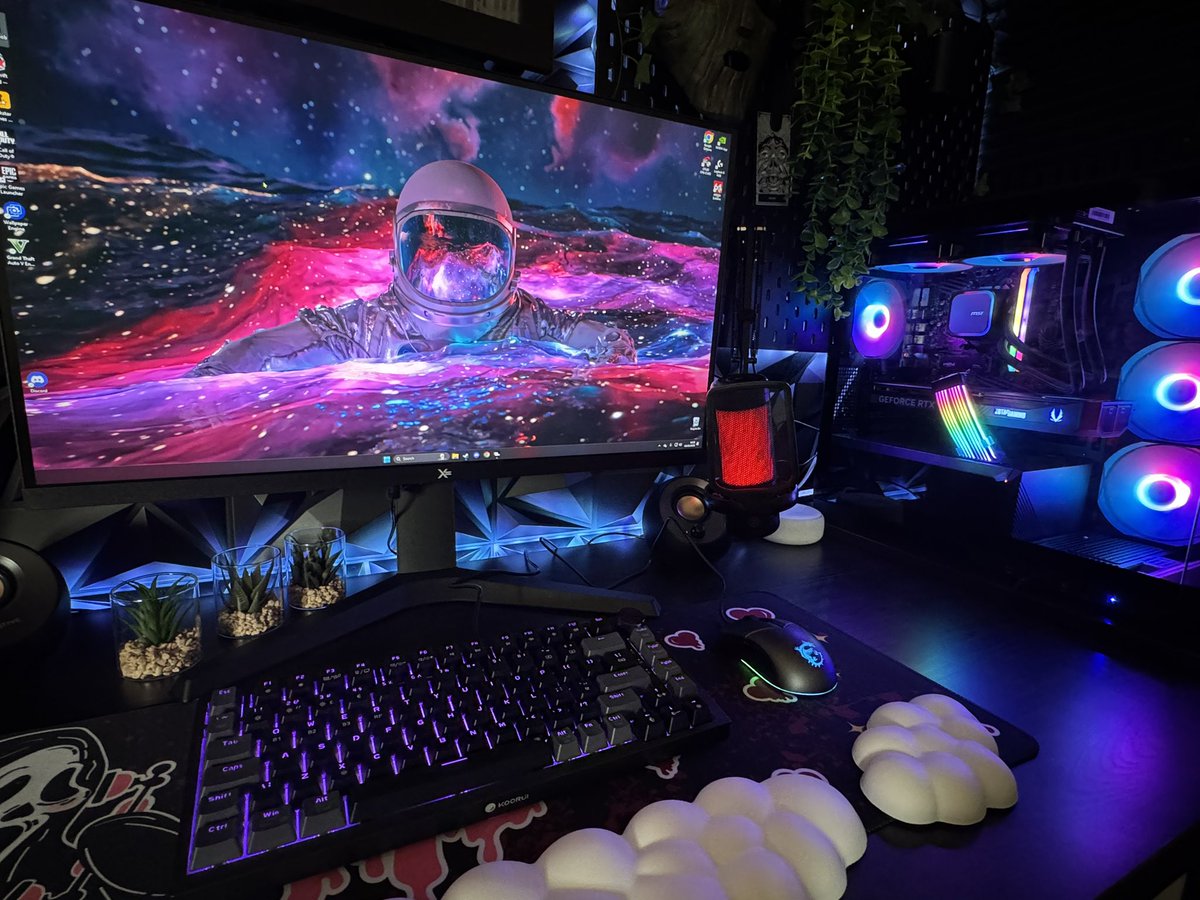 My setup is finally complete 🥶🥶