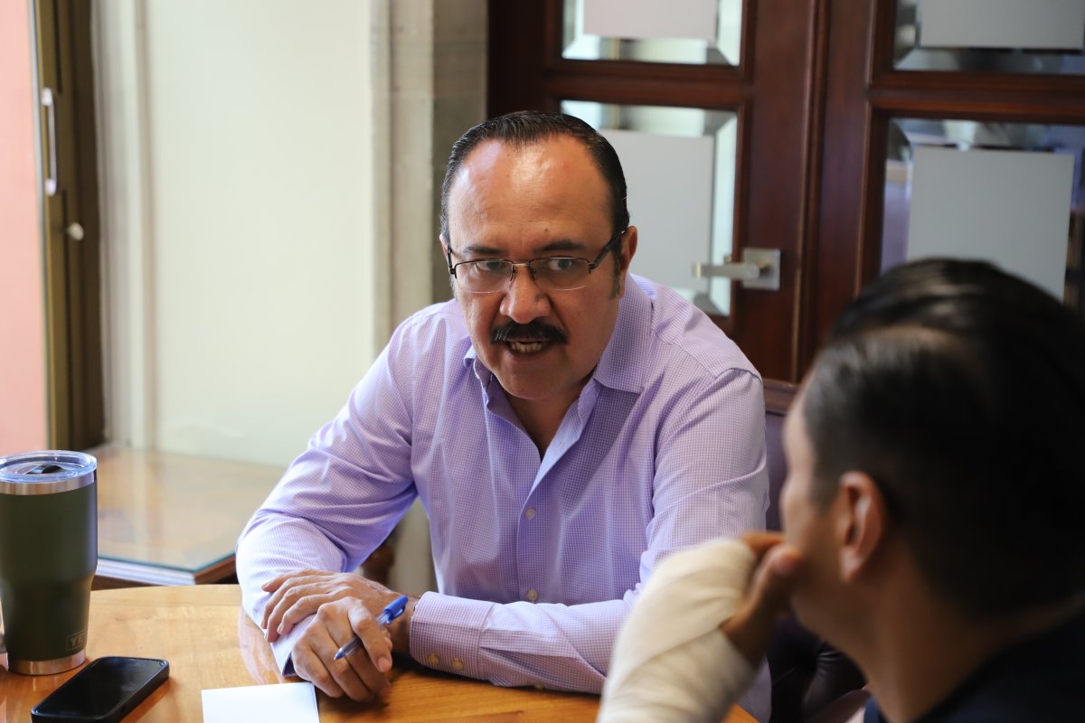 PRIGTO's tweet photo. #ReuniónDeTrabajo en el @PRIGTO el secretario general @Bony_Rguez en la calendarización que se tiene para  elección de estructuras de nuestro comité. 
Presentes los secretarios @araujo_betanzos @joseluisnajera @JManuelvl7 
#PRIresuelve https://t.co/9SczqNByqi