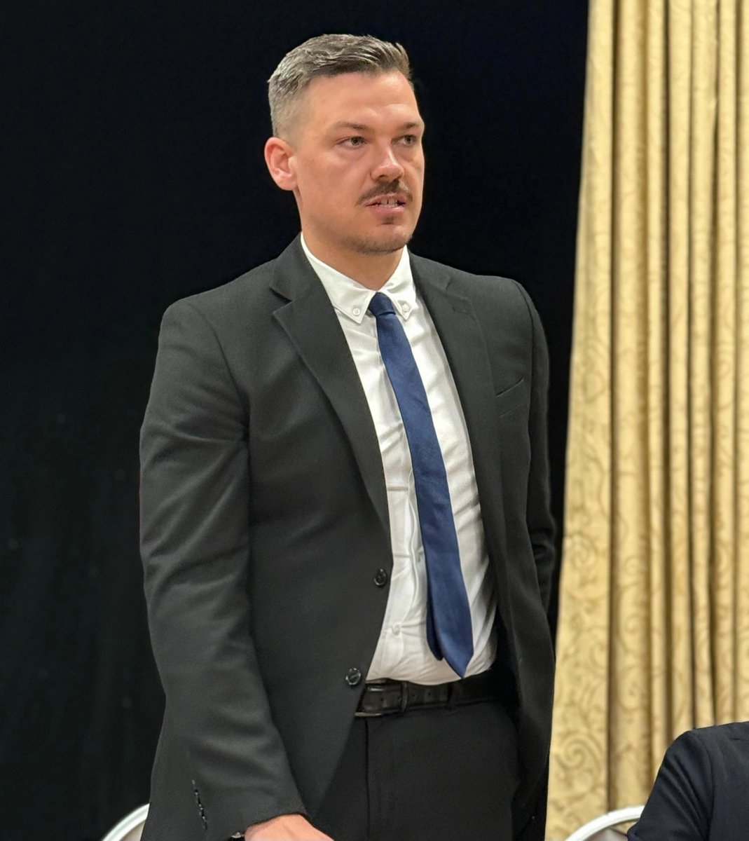 Neil Roberts (@neil_roberts_) on Twitter photo Hustings night two β
οΈ
Diolch i bawb o'r blaid a wnaeth ddod heno.
The mood in the room was electric after the news of <a href="/Plaid_Cymru/">Plaid Cymru π΄σ §σ ’σ ·σ ¬σ ³σ Ώ</a> leading the polls in Wales. We all recognise however that there's so much work left to do.
Caerdydd Penarth is lucky to have a really great Hustings night two β
οΈ
Diolch i bawb o'r blaid a wnaeth ddod heno.
The mood in the room was electric after the news of <a href="/Plaid_Cymru/">Plaid Cymru π΄σ §σ ’σ ·σ ¬σ ³σ Ώ</a> leading the polls in Wales. We all recognise however that there's so much work left to do.
Caerdydd Penarth is lucky to have a really great