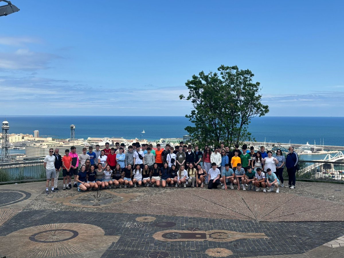 jtbcstweets's tweet photo. We arrived safely and kicked off our trip with a visit to the Stadia Olímpica. Then we took in the amazing views from Montjuïc.
Later, we visited the iconic Sagrada Família — even more impressive in person.
#TYTrip #Barcelona2025 #TransitionYearAdventures
✈️🏟️🌄⛪️☀️ https://t.co/kjIm9HRsGp