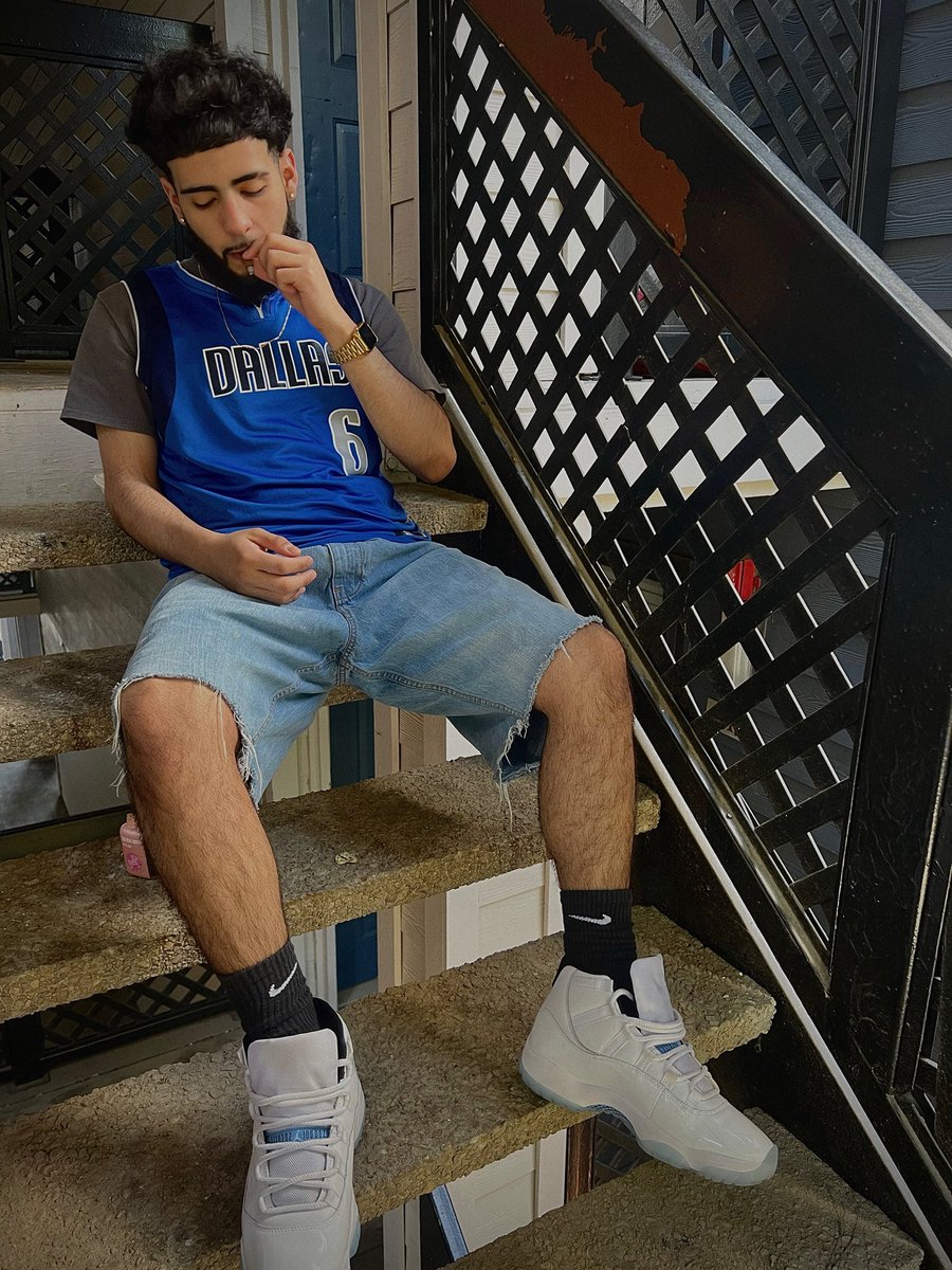 Aaron ひ tweet media