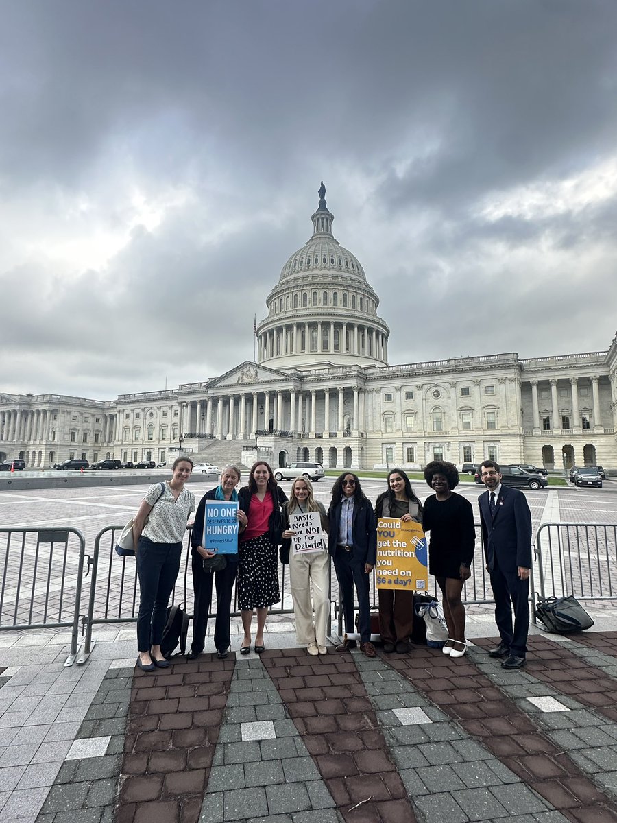 MassLawReform's tweet image. MLRI advocates and partners @projectbread @MVFoodBank stand firm with our Congressional delegation: NO cuts to SNAP! #SNAPMatters #HandsOffSNAP @fractweets