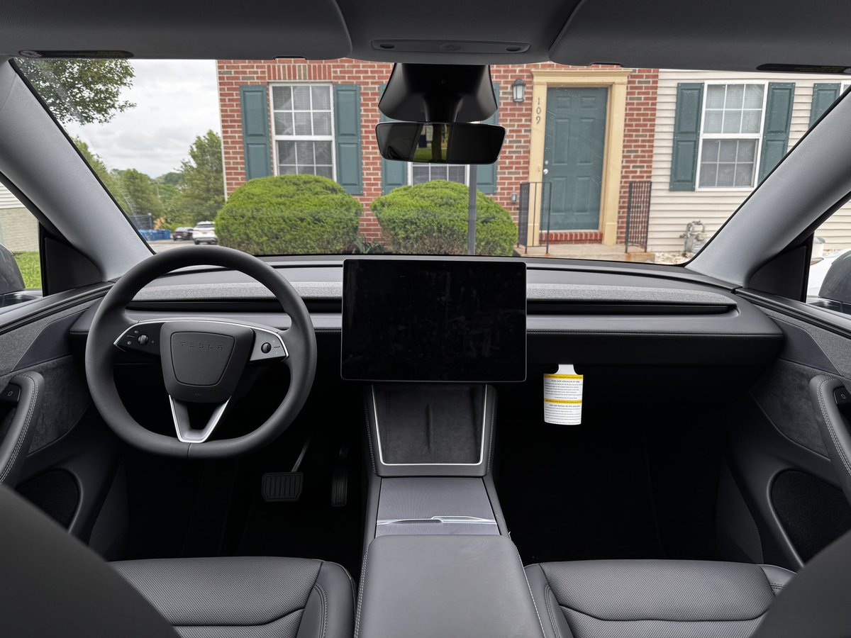 Teslarati's tweet image. The thing @Tesla doesn’t tell you about Tesla Full Self-Driving is…
It sucks when you have to drive a car without it
