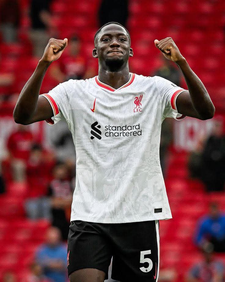 🚨 𝐁𝐑𝐄𝐀𝐊𝐈𝐍𝐆: Real Madrid plan to CONTINUE their strategy of signing elite players as free agents.

…The next target could be Liverpool's Ibrahima Konaté in 2026, reports Marca 👀💣#ChampionsLeague