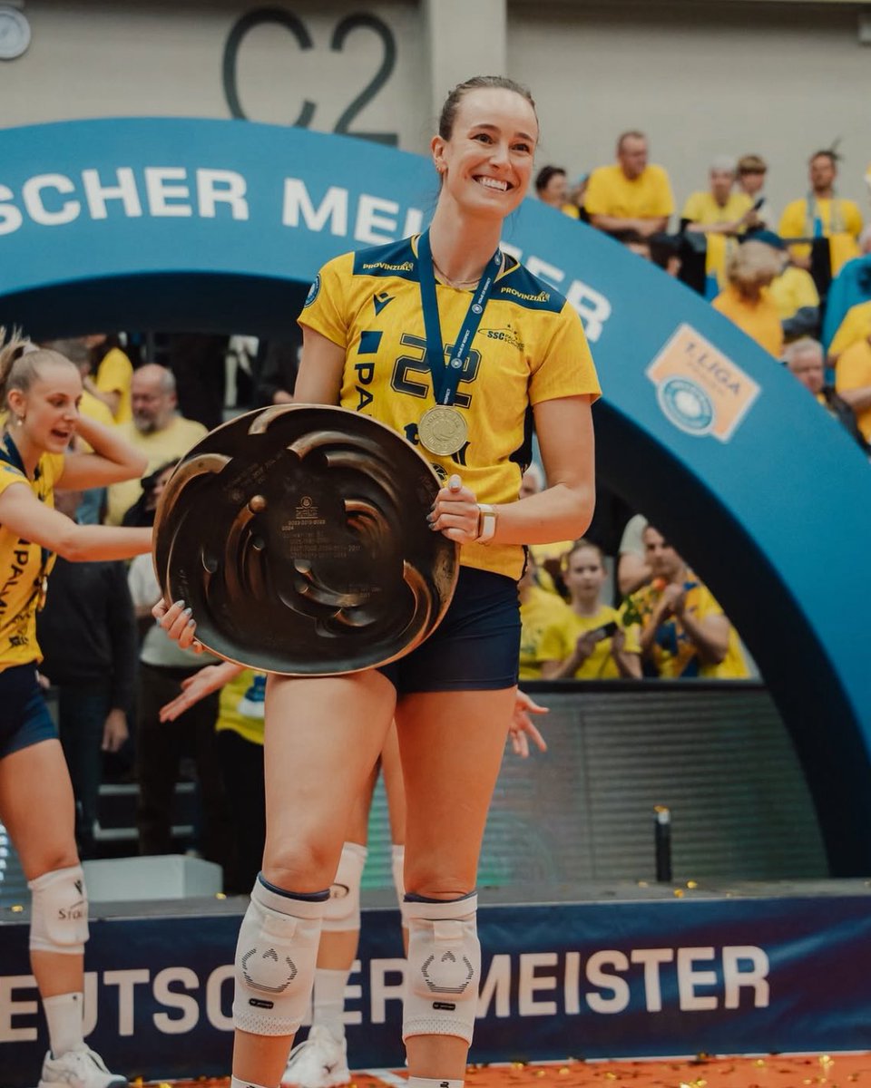 RedbirdVB's tweet image. Congratulations to Redbird alum Jaelyn Keene for helping SSC Palmberg Schwerin to their first championship title since 2018🏆
#RedbirdsInThePros | #RB4L