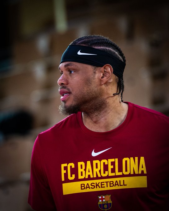 Tiempo de Juego (@tjcope) on Twitter photo 💥 ¡Empezó en La Salle Gaston Médecin!
🏀 MÓNACO 7 - 13 BARÇA
⏰ Primer cuarto
🎙️ <a href="/albert_diez/">Albert Díez</a>
🎧 <a href="/JCXuancar/">Juan Carlos Xuancar</a>
🎓 <a href="/pantxopaniagua/">Miguel Á. Paniagua</a>
🐶 <a href="/rubenparratdj/">Rubén Parra</a>
#MonacoBarça 💥 ¡Empezó en La Salle Gaston Médecin!
🏀 MÓNACO 7 - 13 BARÇA
⏰ Primer cuarto
🎙️ <a href="/albert_diez/">Albert Díez</a>
🎧 <a href="/JCXuancar/">Juan Carlos Xuancar</a>
🎓 <a href="/pantxopaniagua/">Miguel Á. Paniagua</a>
🐶 <a href="/rubenparratdj/">Rubén Parra</a>
#MonacoBarça