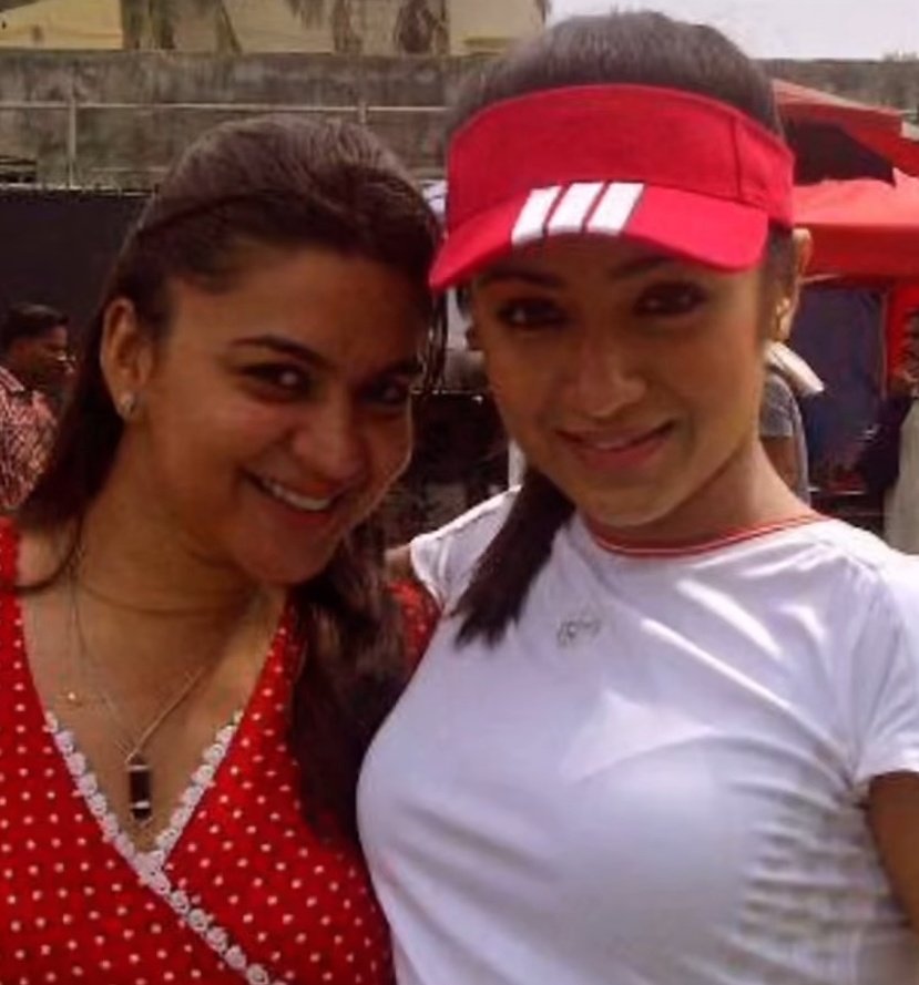 GqSBhcaWsAAo6BR?format=jpg&name=900x900