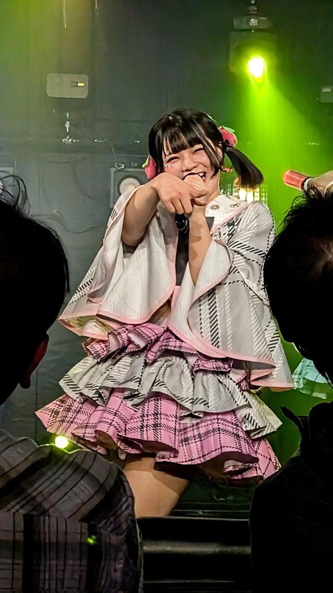 badio0218's tweet photo. 今日もたくさんのアイノカタチ💛💛💛
たくさんの人に愛されるグループになって欲しい!
最近GALAXY無いけど、今日はGALAXYの雰囲気満載でした✨
いつもの光景過ぎて安心(*´艸`*)
#星奈とがんばれみ
#あいかぎめもりー
#蕨行き
#ゆず恋日記
#みずほの虜
#あおいスタジオ
#Toolt https://t.co/yVdKqC3NES