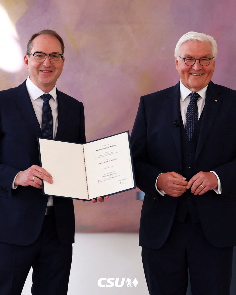 CSU's tweet photo. Herzlichen Glückwunsch an Alexander Dobrindt, Dorothee Bär und Alois Rainer zur Ernennung als Bundesminister! Viel Erfolg! https://t.co/2Ht3StNewp