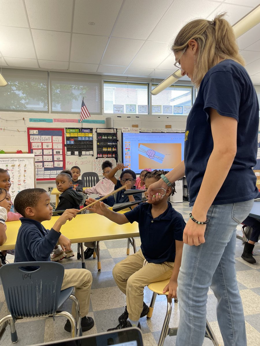 mecometz's tweet photo. Ms. Korgbe’s Kindergartners had so much fun in Ms. Witmer‘s instrumental music class today, learning about some of the instruments in the percussion family and the different methods to play them! @PHLschools @JBBulldogsPHL https://t.co/Ae8KaTDPWn