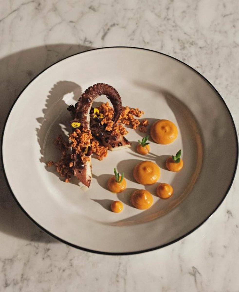 visitlauderdale's tweet image. 5 restaurants. 1 @MichelinGuideNA Star. Your guide to Fort Lauderdale’s finest is here 🍴✨

bit.ly/3YTHNIE
#visitlauderdale #michelinstar