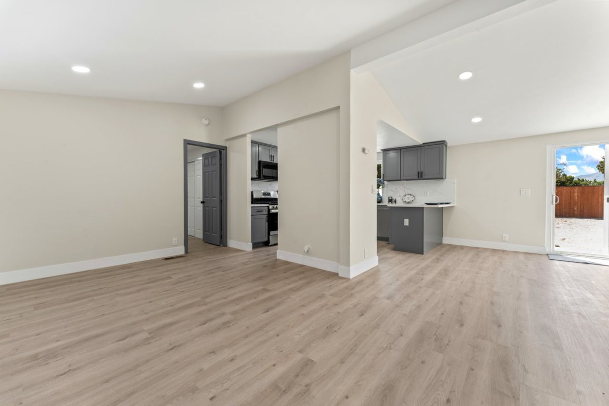 hommati240's tweet photo. 🏡👉 This Home is a modular home installed on permanent foundation, you own the land and there is no land lease fees or no HOA. Enjoy the Beautifully views of the San Jacinto Mountains. This Home is in a great neighborhood and a great location,... https://t.co/XrQU3entww

Listed https://t.co/EiPKj35uqi