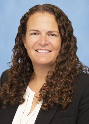 BMCSurgery's tweet image. Congratulations to Drs. Luise Pernar and Megan Janeway @MeganJaneway on their new roles in @The_BMC surgical education! Dr. Pernar (left) has been named Surgery Clerkship Director, and Dr. Janeway was named Associate Director of our General Surgery Residency Program. @BUMedicine