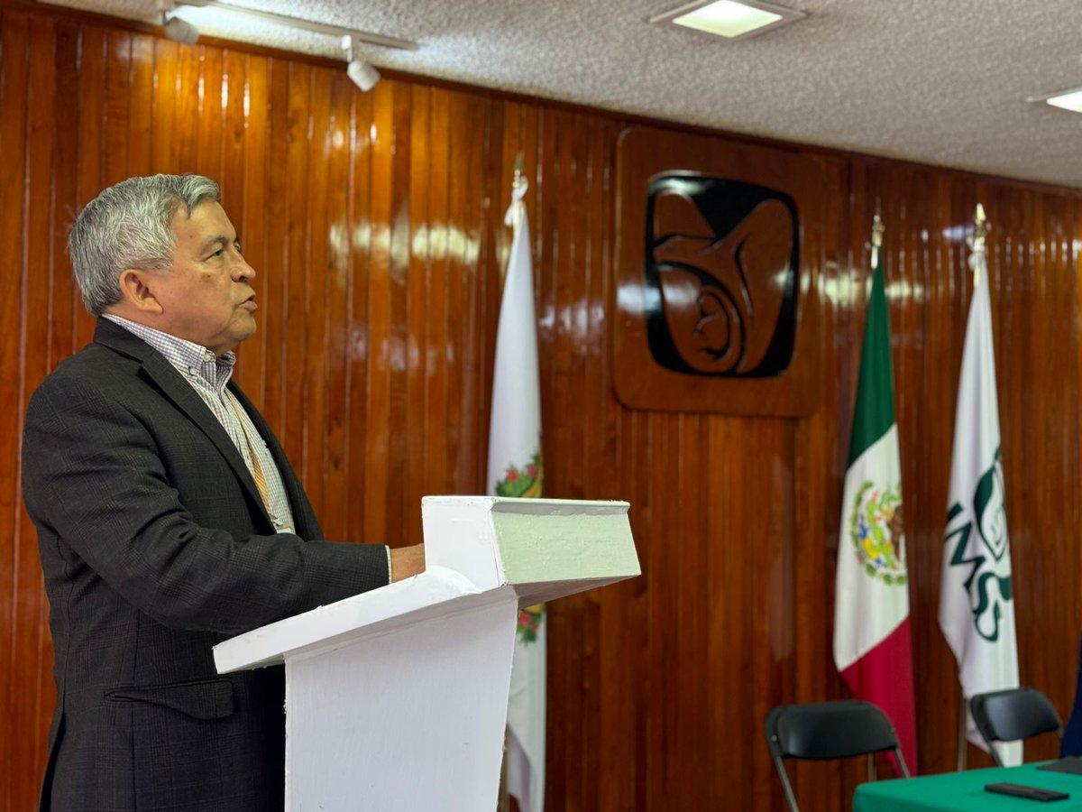 🎓❇️El #IMSSVeracruzSur realiza a través de la Jefatura de Servicios de Desarrollo de Personal la entrega de 27 constancias al personal administrativo de la zona Orizaba-Córdoba que terminó el Curso Desarrollo Gerencial.