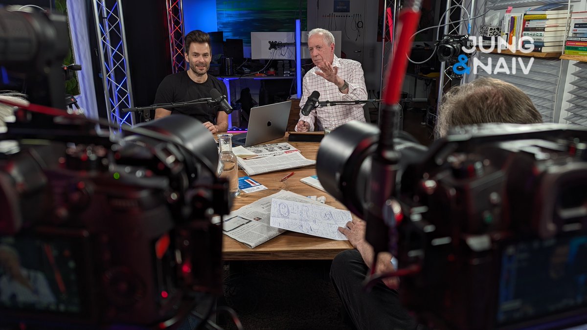 aahsh's tweet image. #BehindTheScenes of @JungNaiv
Live: #DerEntscheidendePunkt zur Wahl von Merz
Mit Albrecht von Lucke @blaetter, Ulrike Herrmann @tazgezwitscher, Hans Jessen & @TiloJung
youtube.com/live/9Ui9x_ngJ…