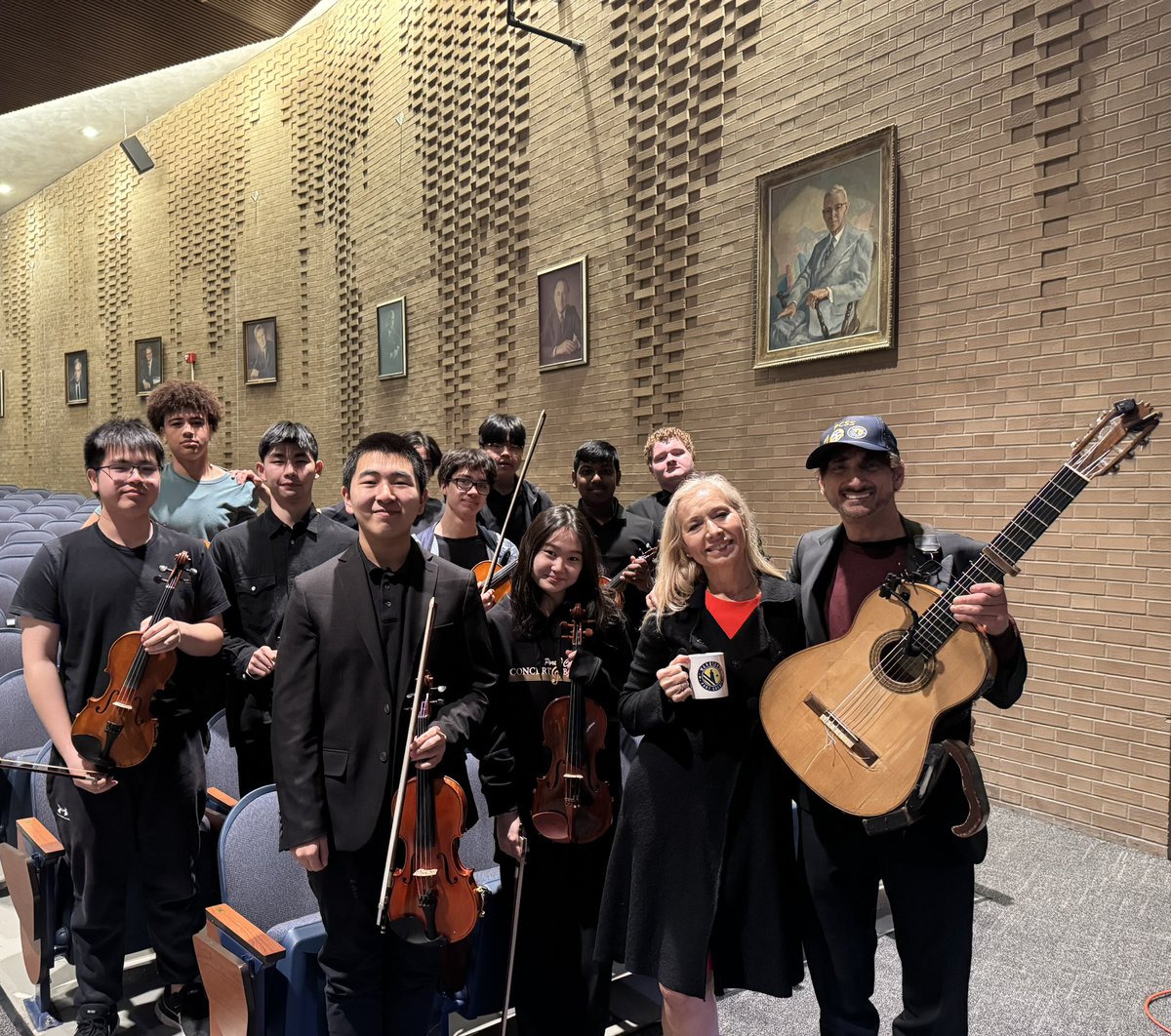 Thank you to Port Credit Secondary School graduate <a href="/ed_stephenson/">Ed Stephenson</a> and Lauren Fernandez for giving back to the Port Credit community and for sharing your passion and artistry with students in the Regional Strings Program this morning.