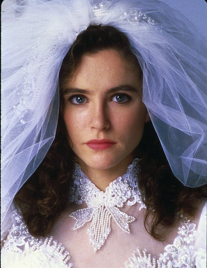 Oshum69's tweet image. Hoy cumple 69 años la actriz y directora Canadiense nacida en Halifax Leslie Hope, protagonista de Men at Work y 24 
#LeslieHope