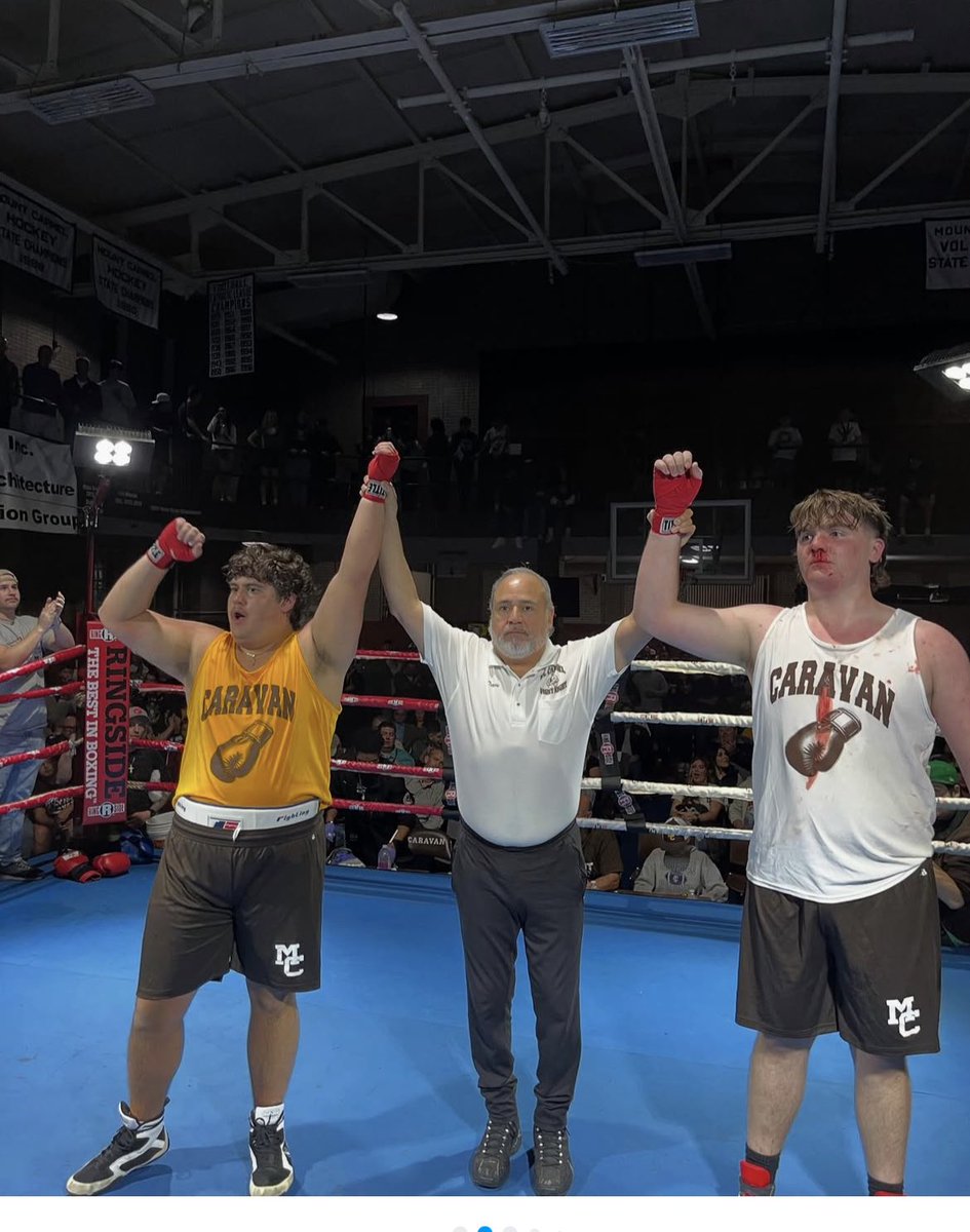 declan_gill74's tweet image. Fight night 2025 in the books, 2-0 going for 3-0 next year!! #letzbox