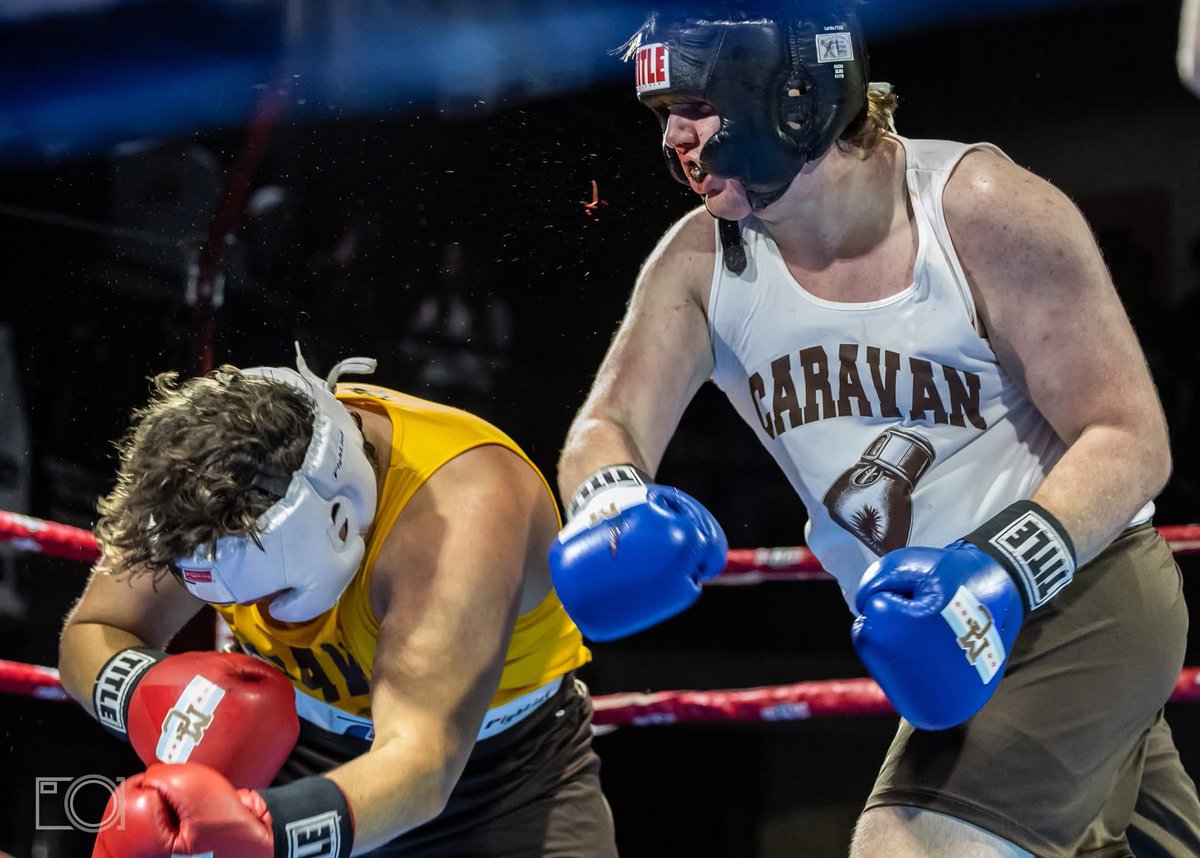 declan_gill74's tweet image. Fight night 2025 in the books, 2-0 going for 3-0 next year!! #letzbox
