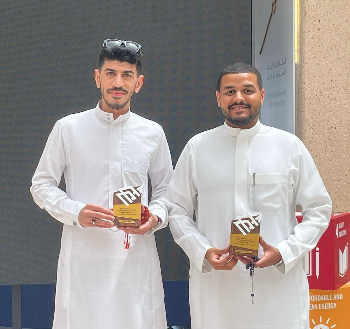 CNSC_IAU's tweet photo. بكل فخر، نبارك لنجومنا:
سعد العباد - نجم كلية التمريض لعام ١٤٤٦هـ
محمد العلوي - نجم كلية التمريض لعام ١٤٤٥هـ

ليست مجرد اسماء توجت بل أنتم قصص نجاح نعتز فيها.
من جيل إلى جيل، التميز يكمل مشواره في كلية التمريض.

شكراً لأنكم مصدر إلهامنا. https://t.co/1Goy6VqrnH