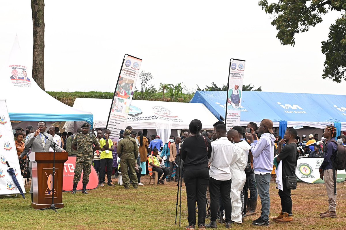imbankug's tweet photo. True progress is measured, not just in numbers, but in the lives we touch.

That’s why I&M Bank is proud to sponsor the Tubeere Balamu Health Campaign, a bold health initiative by @BugandaKingdom_ aimed at bringing vital health services closer to the people.

From cancer screening and HIV testing to dental care and general health checkups, this campaign is reaching thousands, empowering individuals to take control of their health and their future.

We believe that being a bank that’s always #OnYourSide means going beyond financial services. It means showing up where it matters, supporting initiatives that uplift communities, and making a real difference in people’s lives.

With #TubeereBalamu, we are not just writing a cheque—we are writing a new chapter of hope, health, and resilience for Uganda.