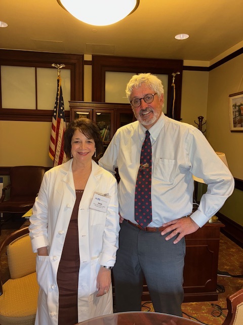 PCNP’s Adele Caruso, DNP, CRNP, FAANP with Co-Sponsor, Senator Tim Kearney advocating for SB 25 – FULL PRACTICE Authority for NPs in PA.  #NPsLead.