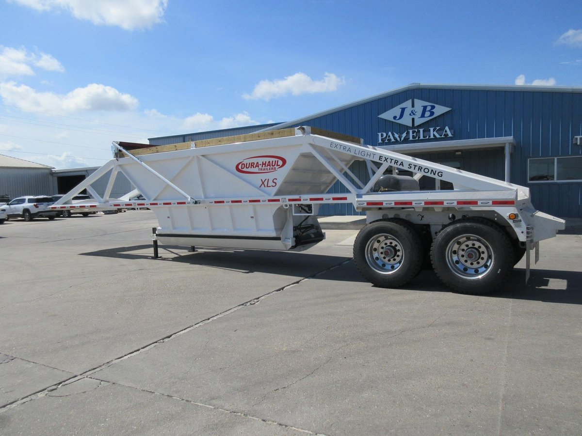 EquipmentTrader's tweet image. 🚧 Haul smarter with the new 2026 DURA HAUL 23 YD-XLS Belly Dump! 🚛 Lightweight, tough, and packed with features like air-over-electric controls and an electric flip tarp. 💪 Ready for serious work! 👉 brnw.ch/21wSs6T

#EquipmentTrader #BuySellResearch #TrailerForSale