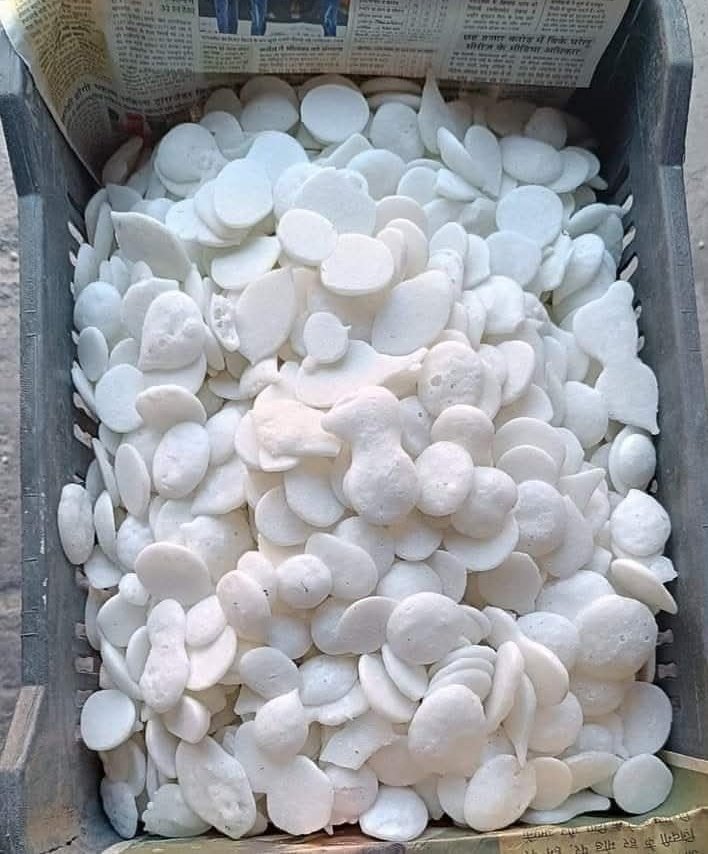 इस मिठाई को लोकल भाषा में आपके यहां क्या बोला जाता है..?????