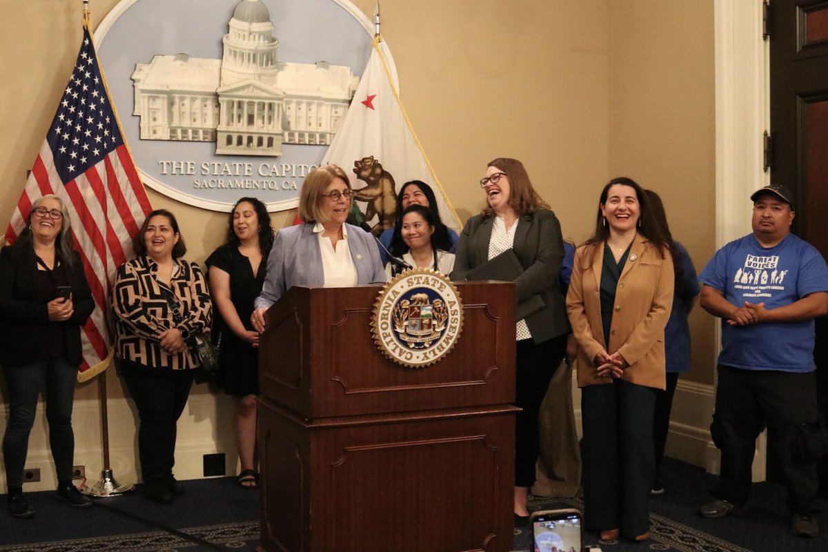 This morning I joined my colleagues in a bipartisan effort to protect a critical child care program across our country — Head Start. Three fourths of the legislature has signed onto our letter calling on Congress to protect this critical lifeline. #SaveHeadStart