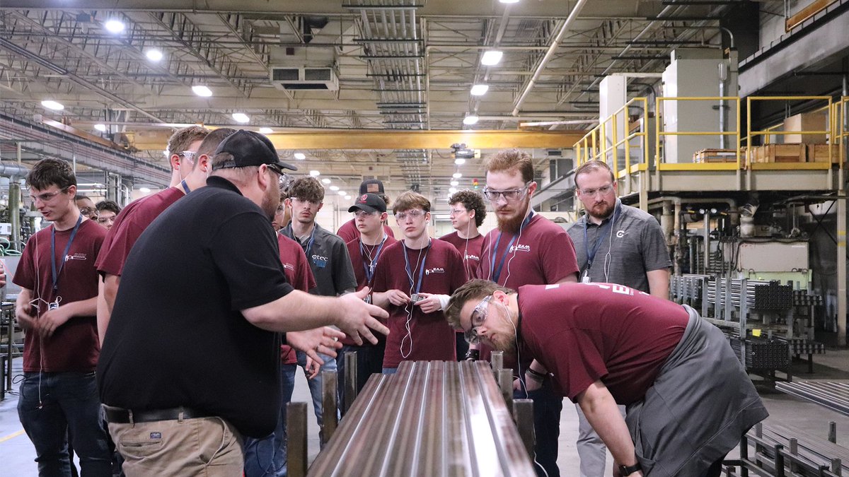 thk_tma's tweet image. Another great visit from C-TEC’s Engineering &amp;amp; Advanced Manufacturing students! They toured TMA, explored Japanese culture, and connected with our maintenance &amp;amp; engineering teams. Thanks, Mr. Hummel—we’ll see you next year! 👋⚙️
#STEM #CTEC #Manufacturing #Ohio #TMA #Innovation