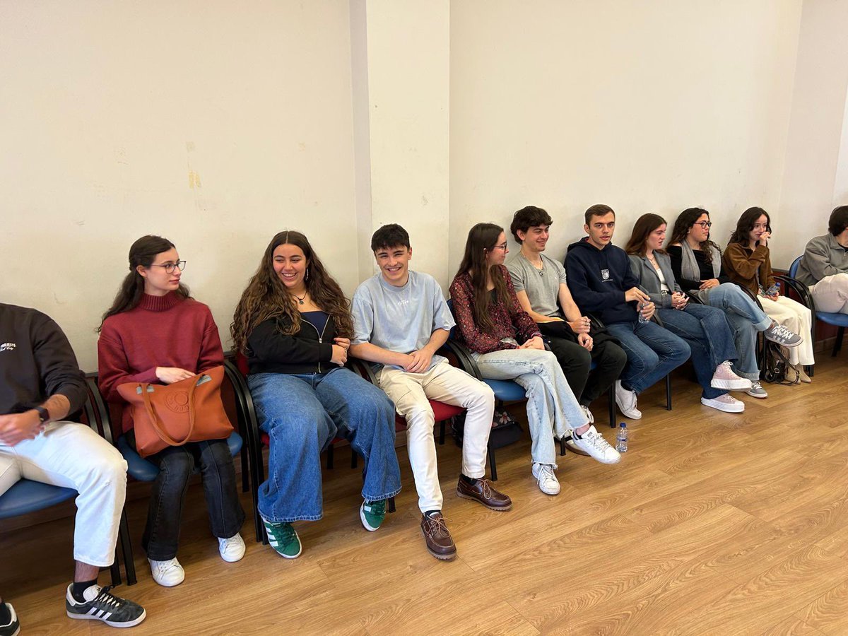 MaristasInmaculadaVa tweet media