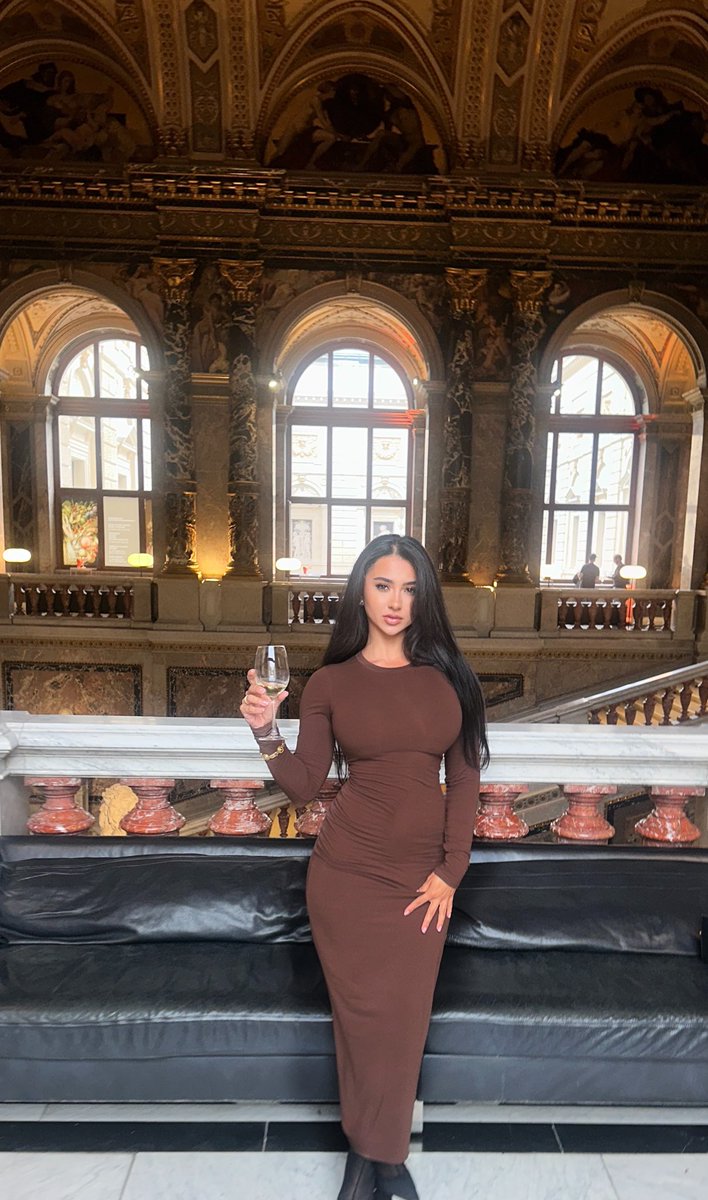 MEL 🦂 tweet media