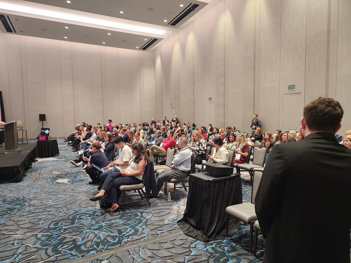 BenjaminMcCall's tweet photo. Landed, Ready, Wrinkled
at #UnleashAmerica 

@focusconsultants

#UNLEASHAmerica #FutureOfWork #HumanResources #Leadership #WorkforceInsights #Workforce #Unleash https://t.co/QidnAZlguc