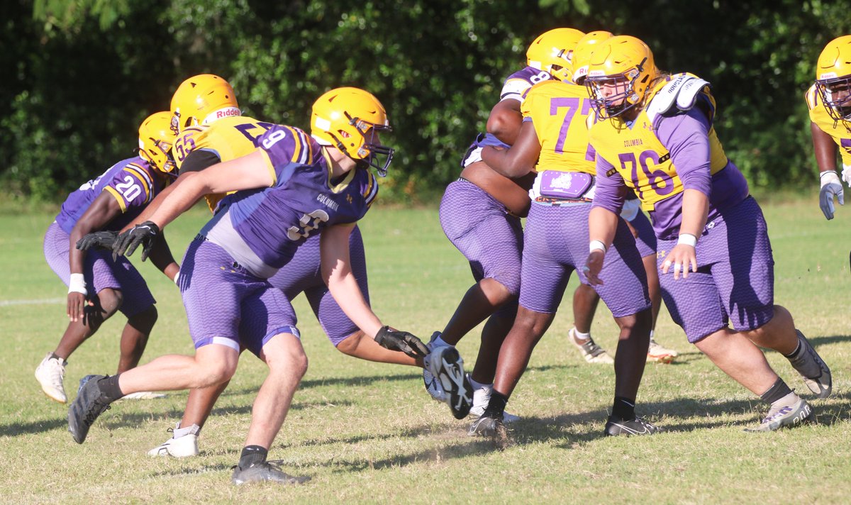 Lake City Sports (@lcr_sports) on Twitter photo Jiaun Wilson, De’Manuel Jones and Xander Satterfield have all been moved from defense to offense this spring, tasked with helping rebuild Columbia's offensive line. As expected, it’s a big work in progress.
<a href="/ByJordanKroeger/">Jordan Kroeger</a>: tinyurl.com/2s38myde Jiaun Wilson, De’Manuel Jones and Xander Satterfield have all been moved from defense to offense this spring, tasked with helping rebuild Columbia's offensive line. As expected, it’s a big work in progress.
<a href="/ByJordanKroeger/">Jordan Kroeger</a>: tinyurl.com/2s38myde