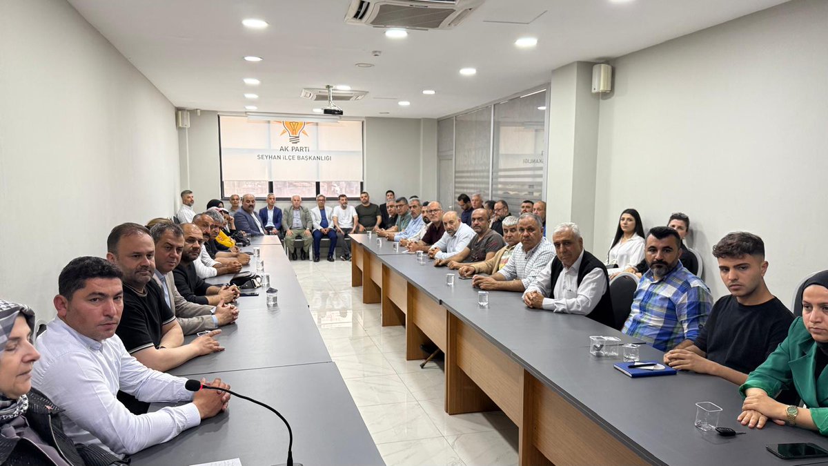 📍AK Parti Seyhan İlçe Başkanlığı

İlçe Yönetim Kurulu Toplantımızı gerçekleştirdik.

Gündemimizde teşkilat çalışmalarımız, saha programlarımız ve önümüzdeki sürece dair yol haritamız vardı.

İstişareyle güçleniyor, inançla yol alıyoruz.
Durmak yok, yola devam.

<a href="/omerrcelik/">Ömer Çelik</a>