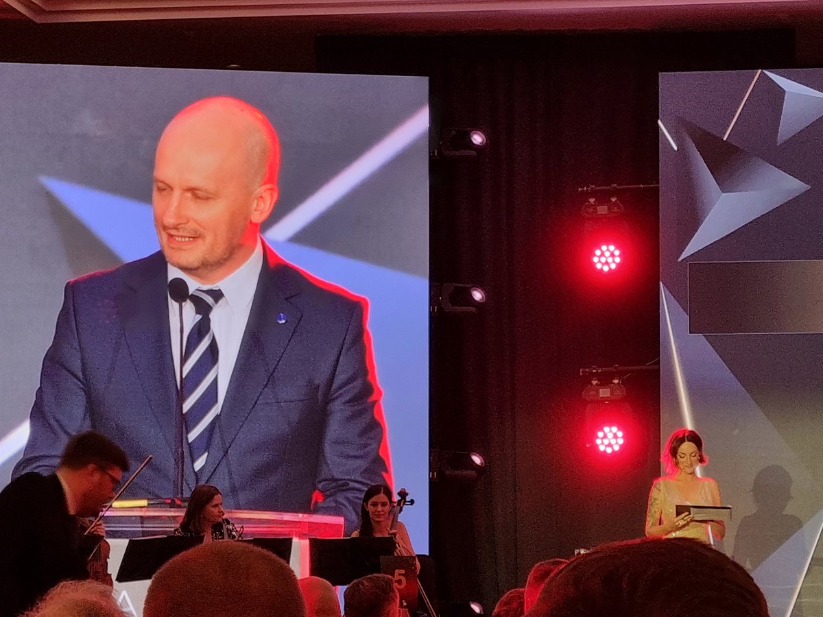 WBGroup_PL's tweet image. @WBGroup_PL została nagrodzona Orłem Bezpieczeństwa 2025 @Defence24pl za radiostację osobistą żołnierza #PERAD (RO Tytan). To pierwsze polskie urządzenie komunikacyjne z całkowicie narodową kryptografią.