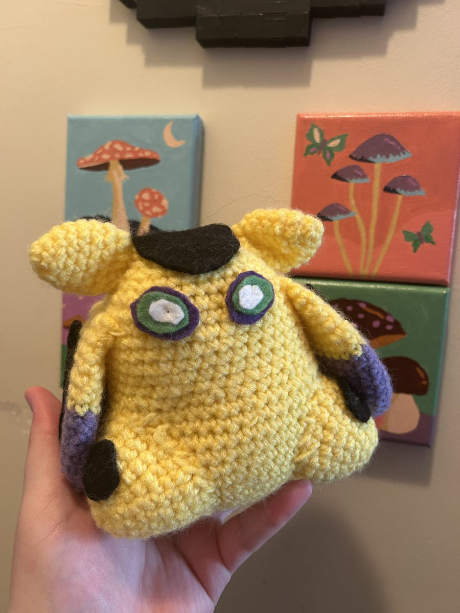 my friend made me a crochet wingman 🥹 i love him so much!!