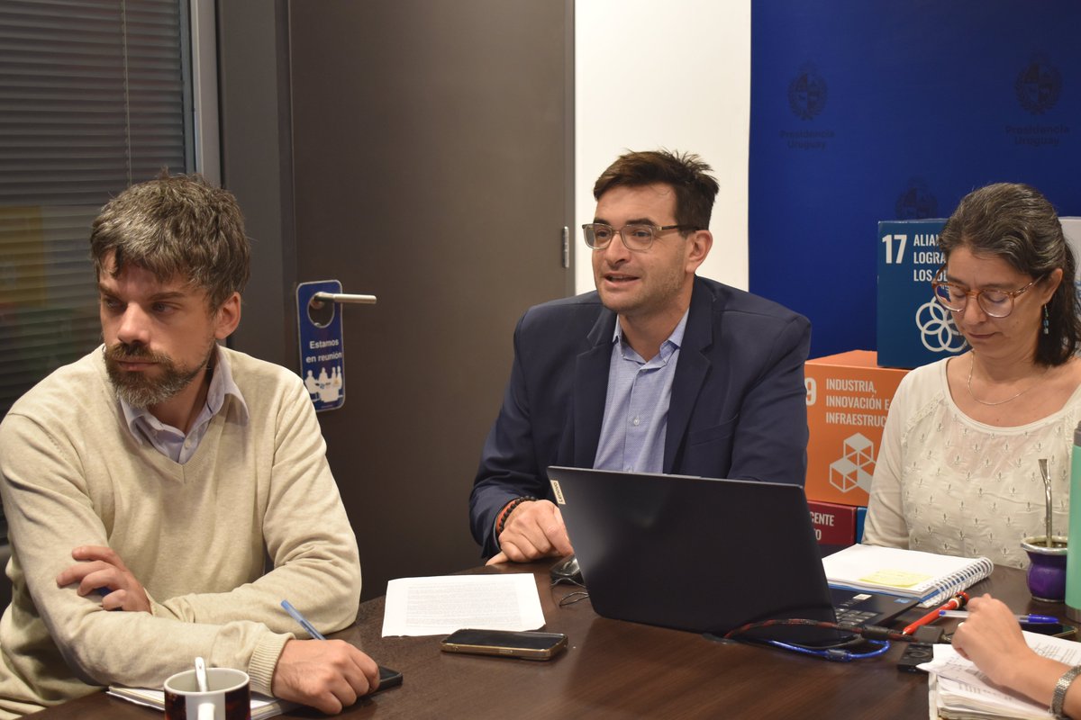 AuciUruguay's tweet image. Más de 8 ministerios e instituciones públicas participan en curso de cooperación internacional impulsado por #AUCI y dictado por @unc_cordoba, en el marco del #FondoUeAuci de #cooperación #triangular cofinanciado por @UEenUruguay, a través del programa @adelante_Ue_ALC.