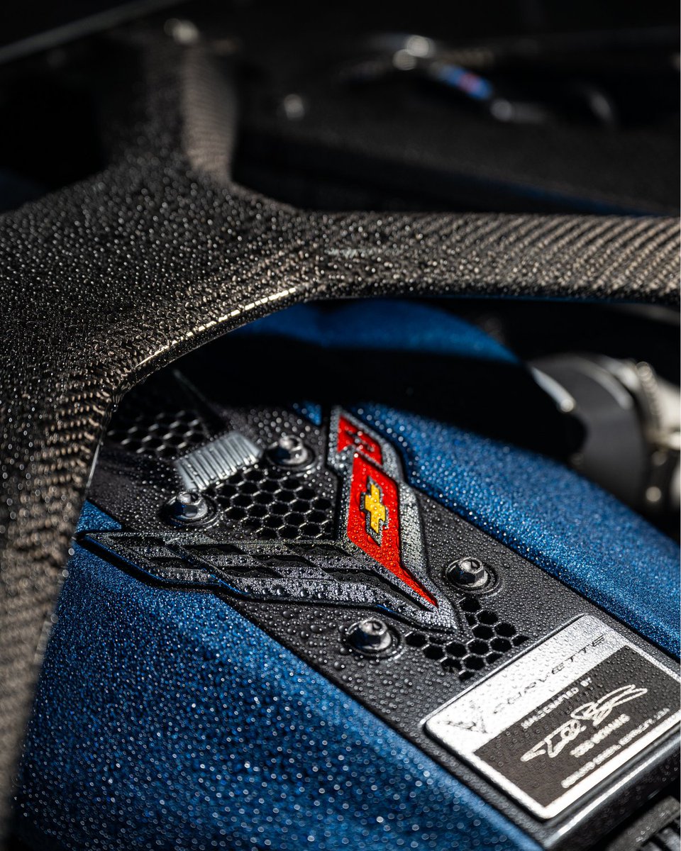 Engineered for Strength 💪🔩
The 2025 Corvette ZR1’s carbon fiber cross brace enhances performance and rigidity, built to push boundaries.

valleychevy.com