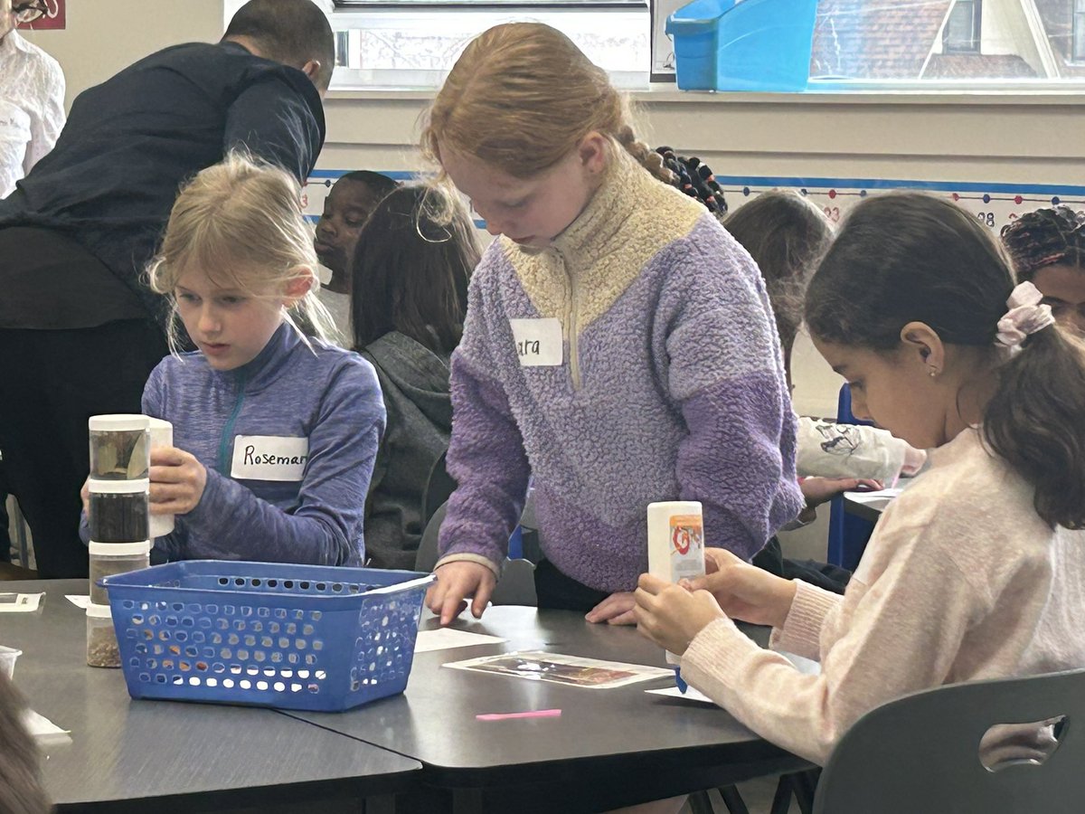 Our second day of Education Week  involved a Scientists in Schools workshop~ Discovering Plants and Soil. So many discoveries. We even used a microscope!! #handson #scienceinvestigations <a href="/OttCatholicSB/">Ottawa Catholic School Board</a> <a href="/CorpusOCSB/">Corpus Christi School</a> <a href="/ParentsCorpus/">Corpus Parents</a>