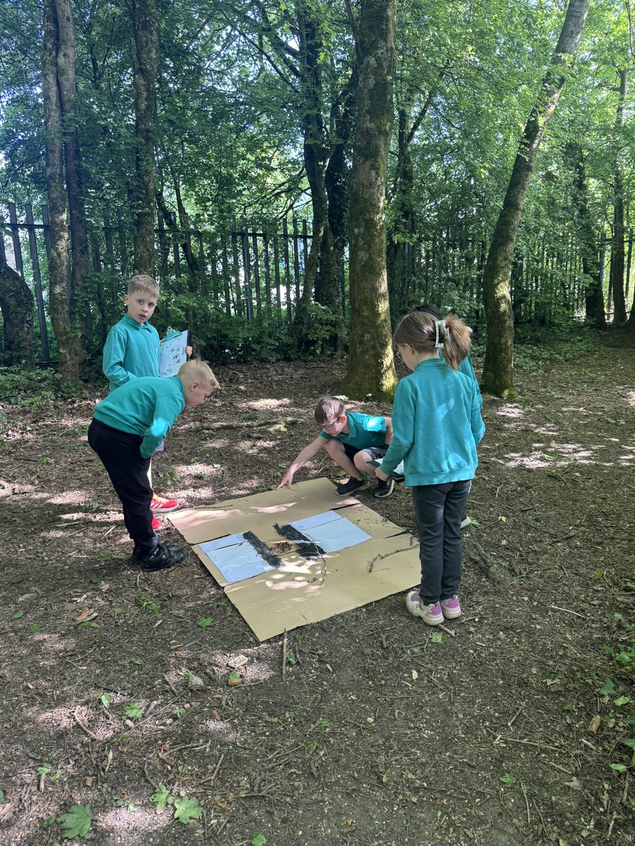 tynywernp's tweet image. Dosbarth Bluebirds discovered hedgehog footprints in their animal footprint tunnels today. Inspired by this, they have decided to develop the school garden into a hedgehog-friendly environment to encourage more wildlife. @EcoSchoolsWales @hedgehogsociety #HedgehogAwarenessWeek