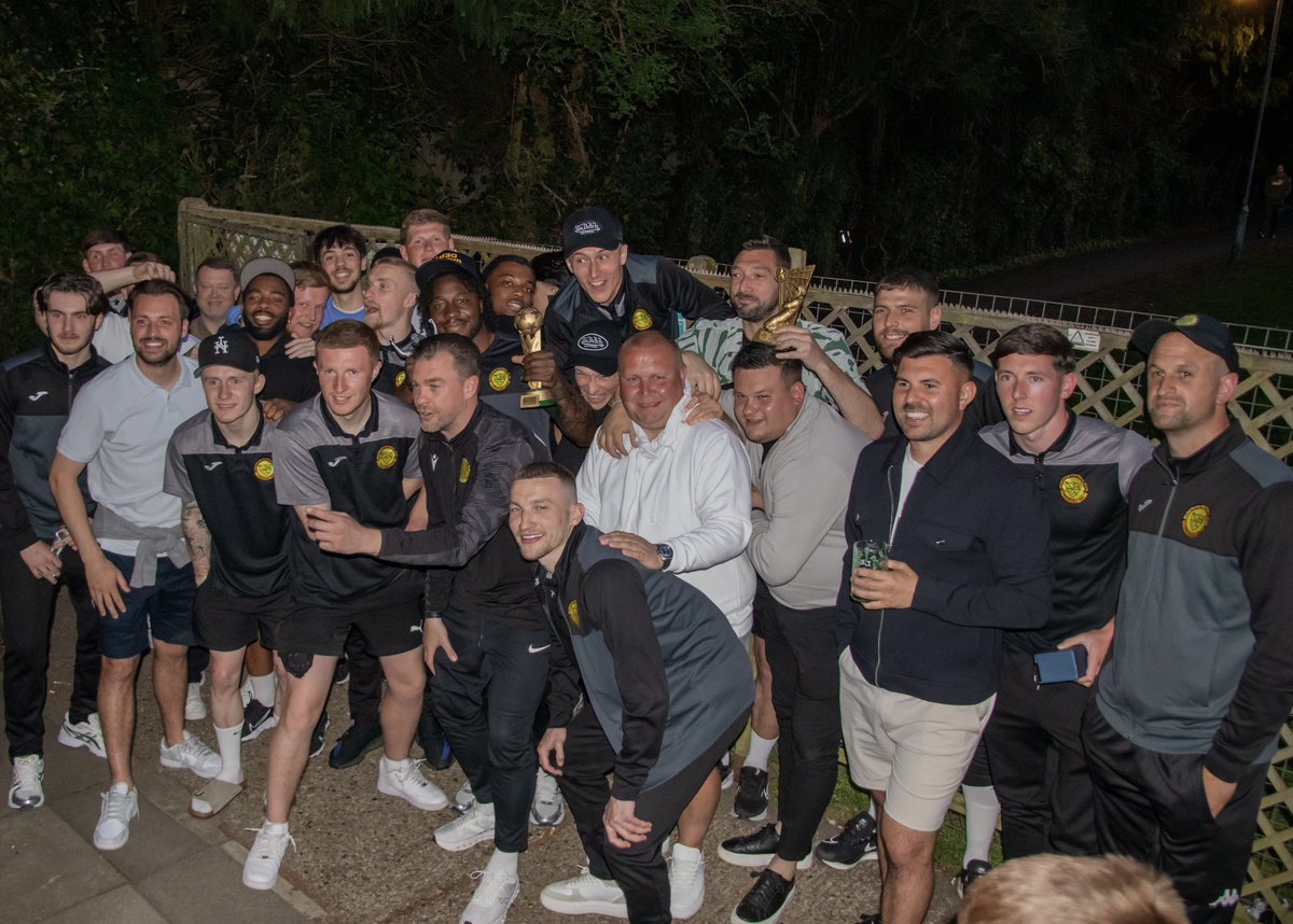 MersthamFC1892's tweet image. 𝗠𝗼𝗿𝗲 𝗧𝗵𝗮𝗻 𝗮 𝗧𝗲𝗮𝗺. ❤️

Teammates on the pitch, family off it. That’s what it’s all about.

📸 @PhotographyVjt 

#UTM 🧡🖤