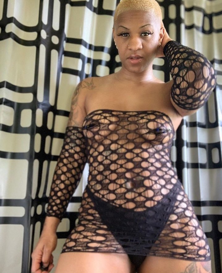 Free dem titties for Tuesday 👅