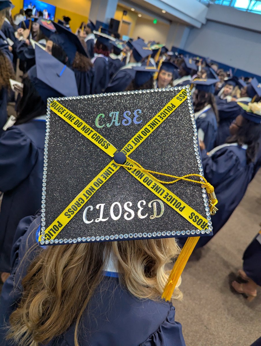 FischlerEdu's tweet photo. Yesterday, we got to see the Class of 2025 walk the stage and graduate with their bachelor's degrees! Congratulations to all the graduates! We are so proud! 🎓🤩🎉
#NSUGrad https://t.co/Y86iZcL2Wd