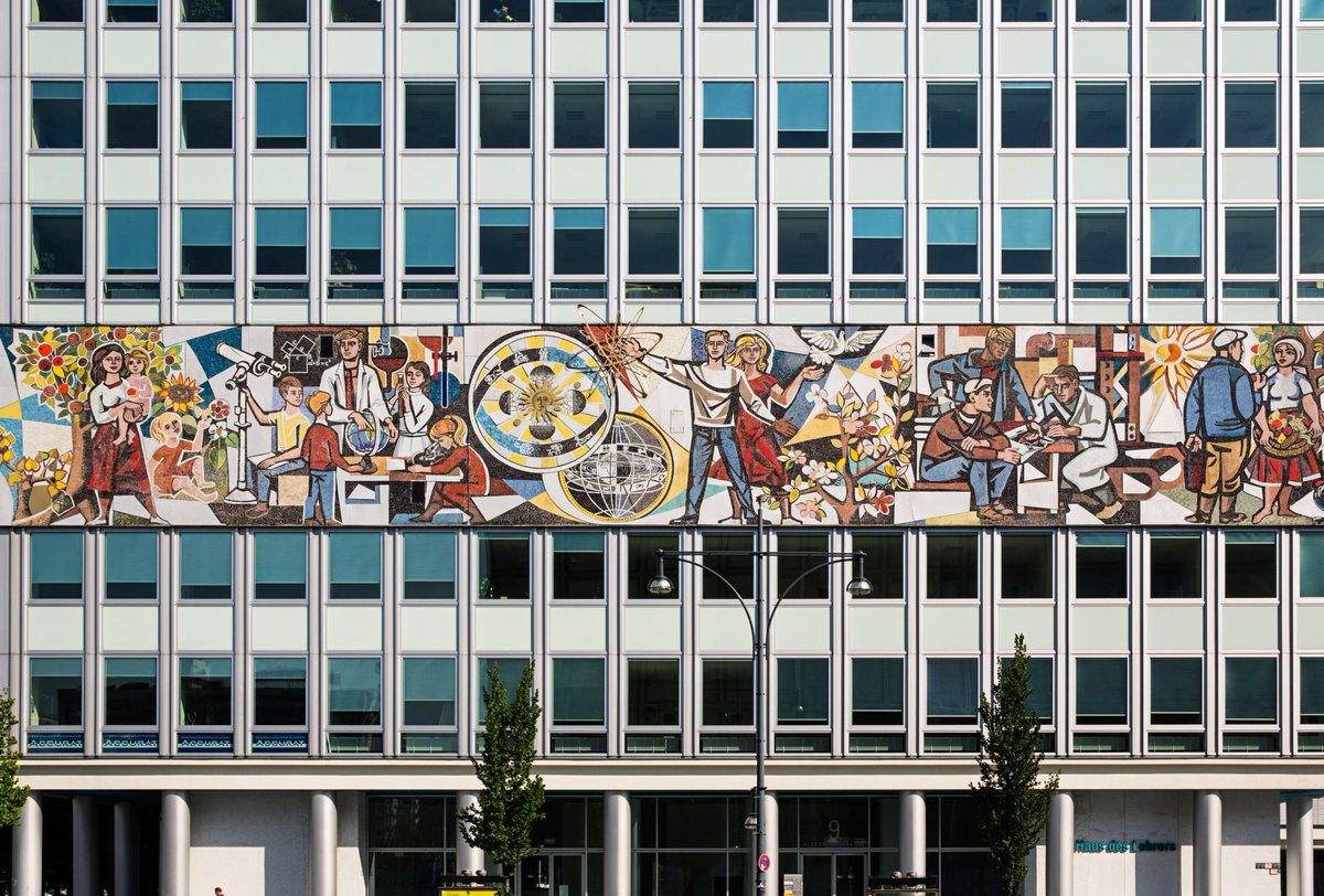 Die Allee und das Narrenschiff