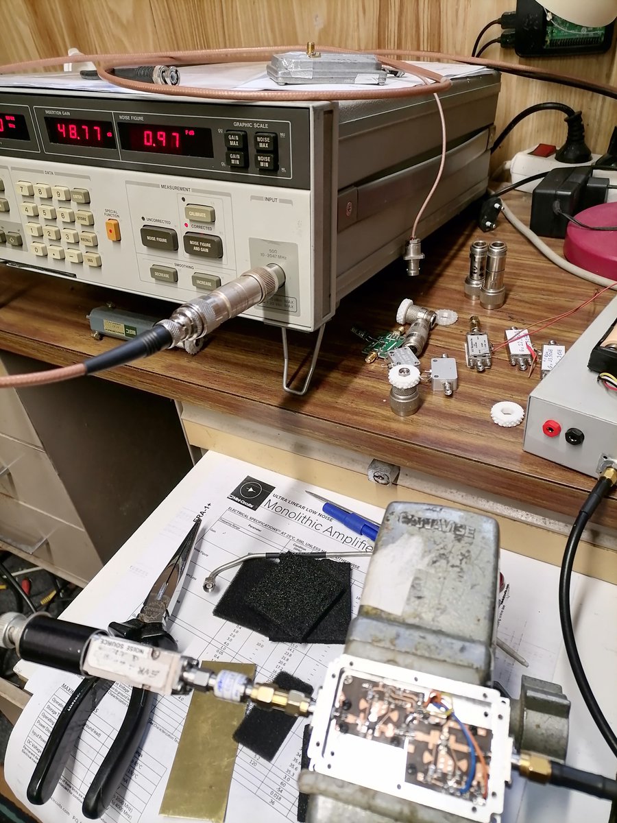 f1aia_jclaude's tweet image. LNA measurements after replacing NE32584 with CE3512; NF &lt;1dB, gain +27dB@8200Mhz!