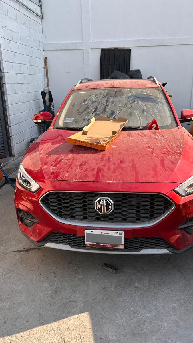 dect1608's tweet photo. #EscandaloNacional⚠️⭕️🔥Auto Demo de @MG dejó tirado en #León #Guanajuato a un cliente de #Tampico 

@MGMotorMx está matando la confianza del consumidor con la venta de camionetas nuevas que fallan a los 3 meses; clientes como Manuel Santillán llevan más de un año sin solución y @MGmotor #Reynosa se lava las manos
‼️@Profeco ⚡️🛑✋ #FraudeAutomotriz #MGMotorMéxico #Tampico