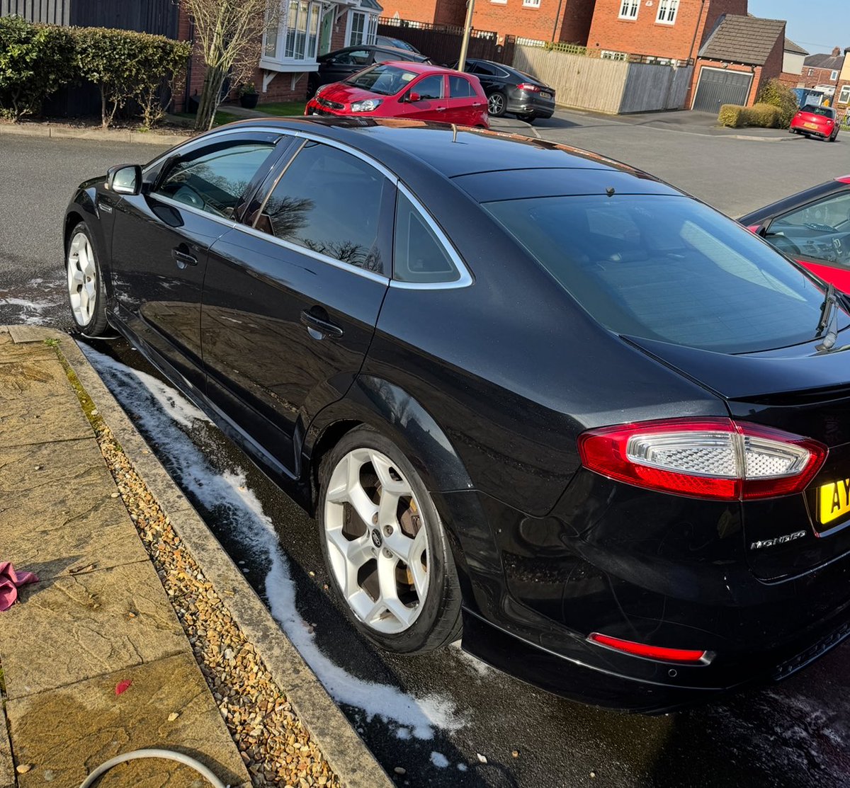 eddyacki's tweet photo. Hey @elonmusk … you want to buy my Mondeo and I dunno… blow it up? Send it to space? Make a submarine out of it? 🤣 #forsale #helpelon #elonmusk @SpaceX https://t.co/ep0Tes2VhO