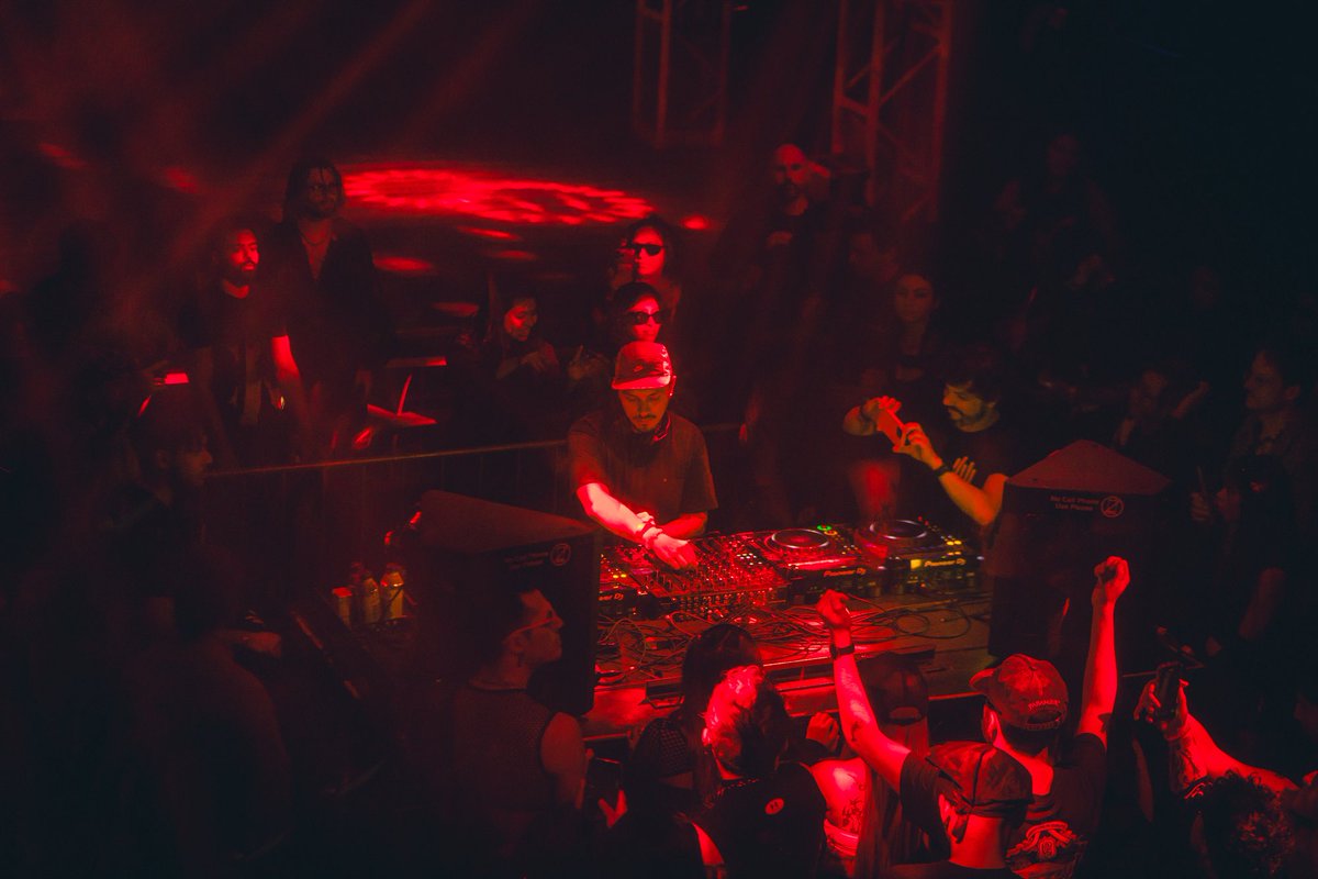 PurdyOFC's tweet photo. We Followed The Groove on a Thursday last week 🚂 

What an amazing experience debuting the SiLO main room for Steen’s Debauch series.

Was a pleasure being direct support for an NYC legend, Kush Jones.

Can’t wait to be back :) https://t.co/PugnRmFZNk